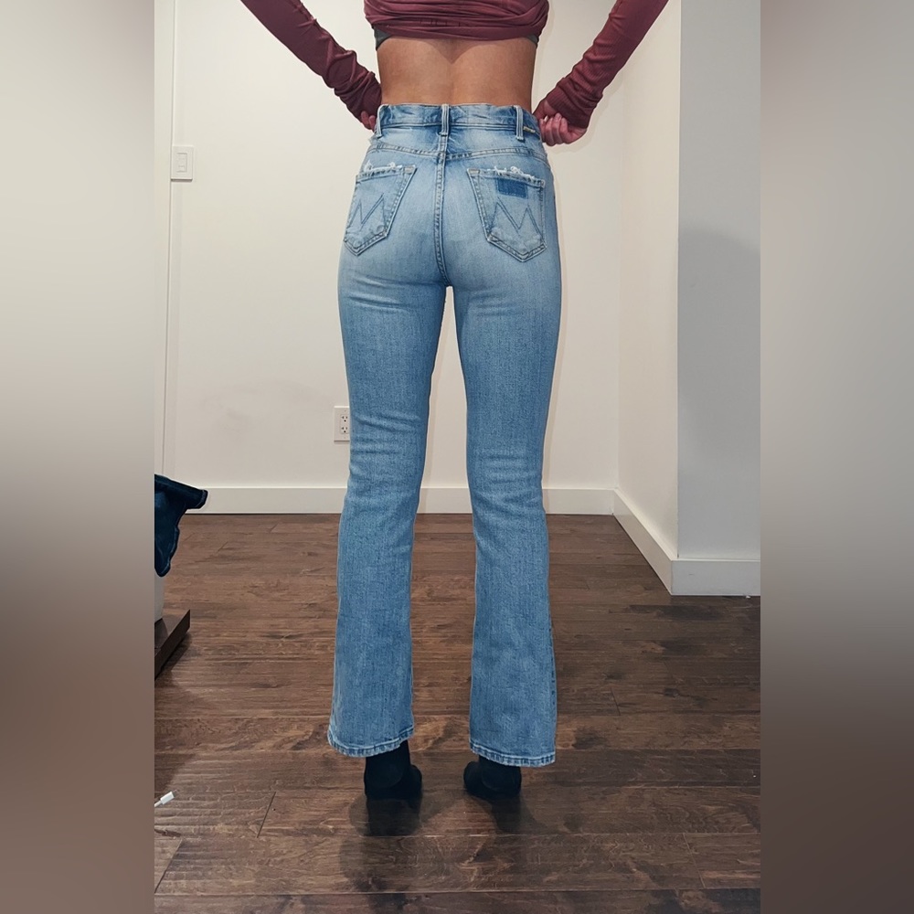 Mother jeans these are SO FLATTERING. Too short on me now :(